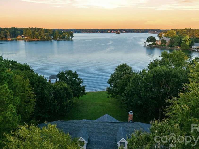2183 Mingus Lane, York, SC 29745.  MLS# CAR4404734, YatesRealty ID 46221. 