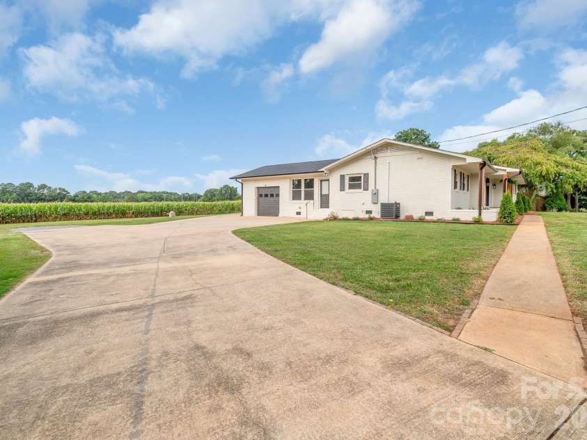 3115 Crow Road, Monroe, NC 28112.  MLS# CAR4398551, YatesRealty ID 46223. 