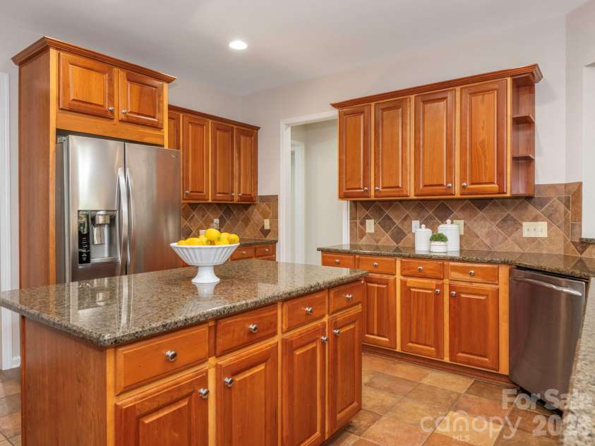 49108 Gladiolus Street, Fort Mill, SC 29707.  MLS# CAR4410355, YatesRealty ID 46225. 