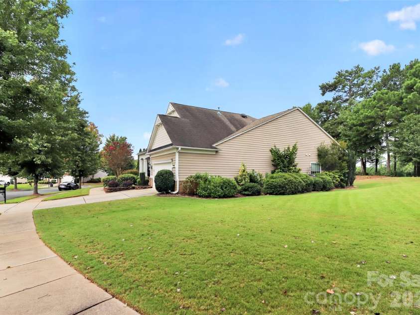 49108 Gladiolus Street, Fort Mill, SC 29707.  MLS# CAR4410355, YatesRealty ID 46225. 
