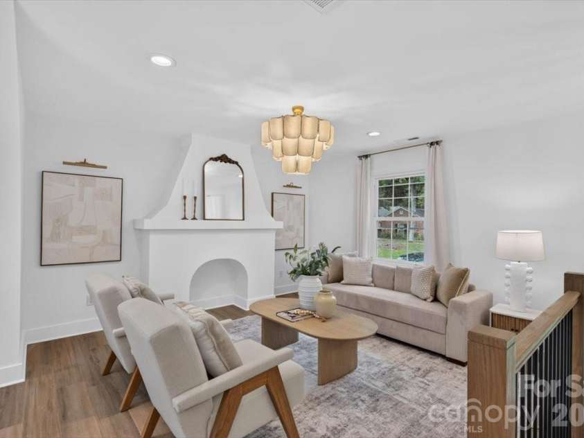 4752 Autumn Leaf Lane, Charlotte, NC 28277.  MLS# CAR4408724, YatesRealty ID 46226. 