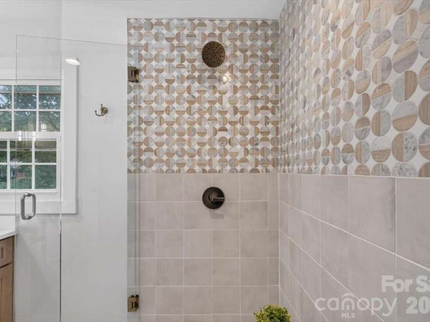 4752 Autumn Leaf Lane, Charlotte, NC 28277.  MLS# CAR4408724, YatesRealty ID 46226. 