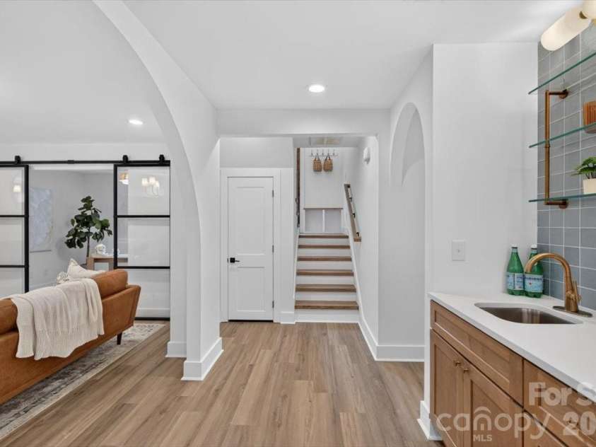 4752 Autumn Leaf Lane, Charlotte, NC 28277.  MLS# CAR4408724, YatesRealty ID 46226. 