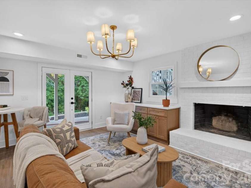 4752 Autumn Leaf Lane, Charlotte, NC 28277.  MLS# CAR4408724, YatesRealty ID 46226. 