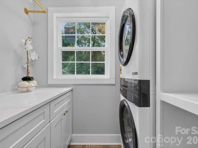 4752 Autumn Leaf Lane, Charlotte, NC 28277.  MLS# CAR4408724, YatesRealty ID 46226. 
