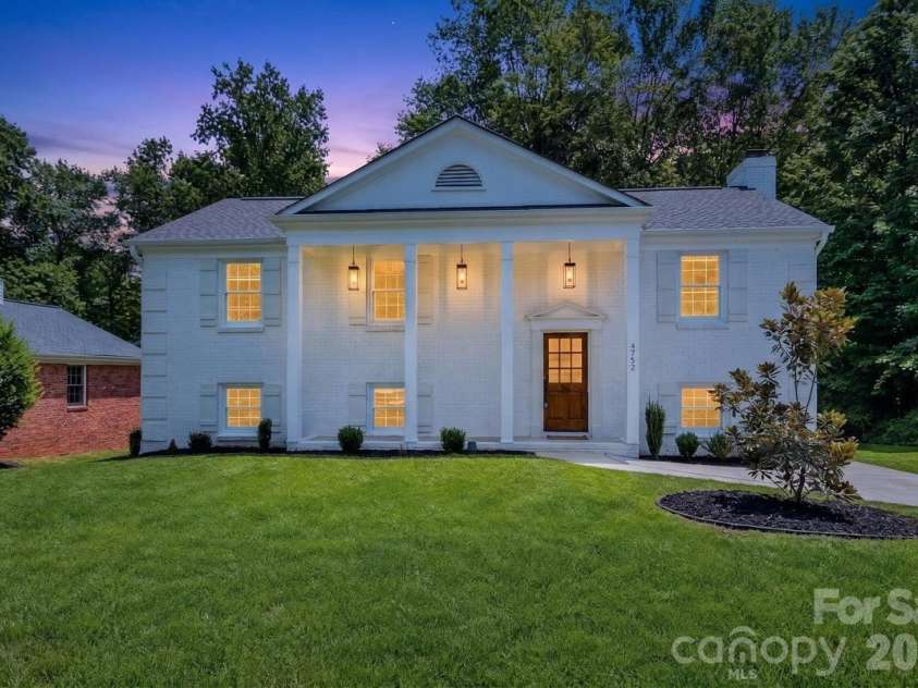 4752 Autumn Leaf Lane, Charlotte, NC 28277.  MLS# CAR4408724, YatesRealty ID 46226. Virtually enhanced