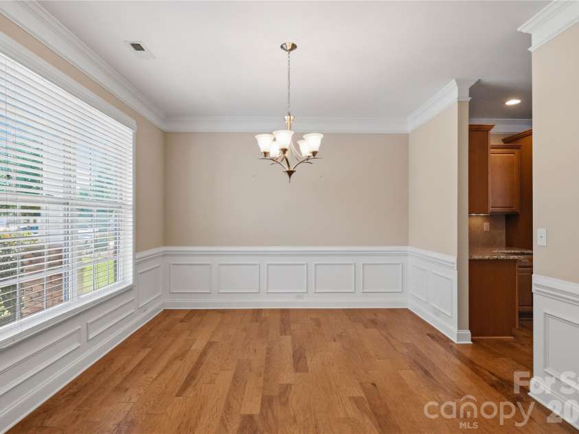 10817 Bere Island Drive, Charlotte, NC 28278.  MLS# CAR4410696, YatesRealty ID 46227. 