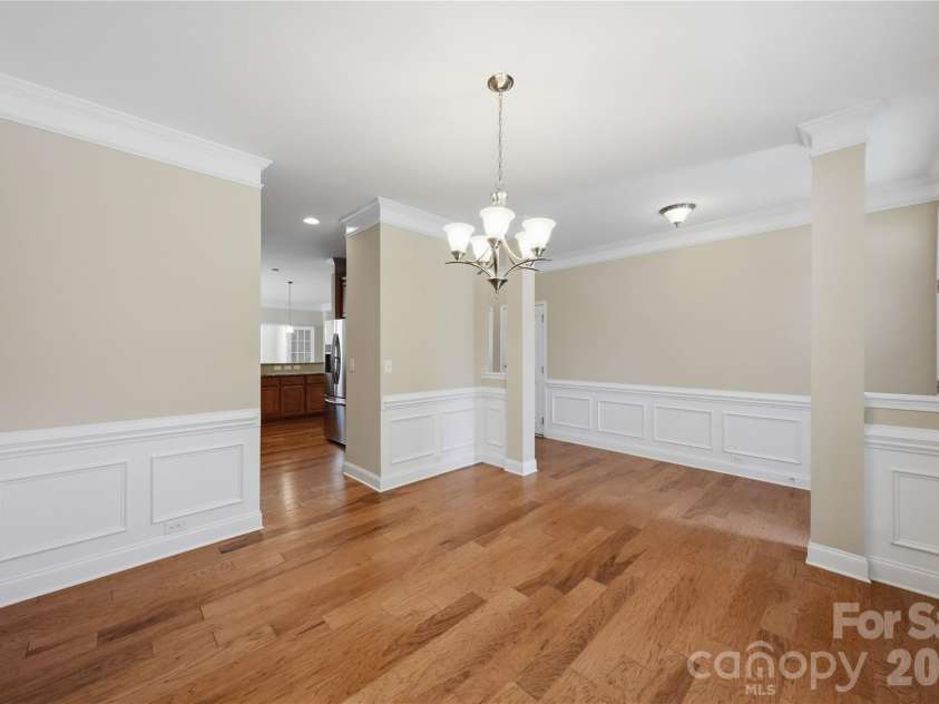 10817 Bere Island Drive, Charlotte, NC 28278.  MLS# CAR4410696, YatesRealty ID 46227. 