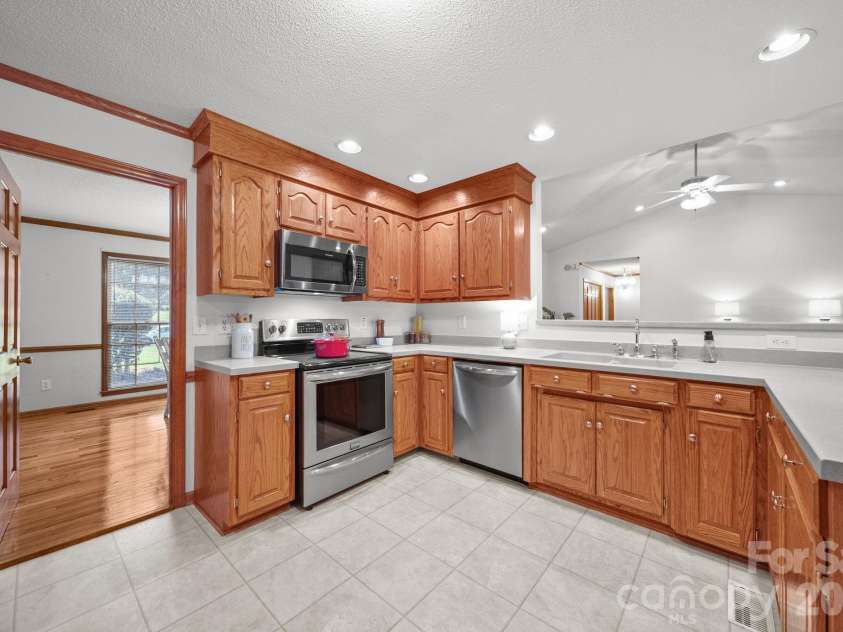 3008 Eaker Drive, Cherryville, NC 28021.  MLS# CAR4410929, YatesRealty ID 46228. 