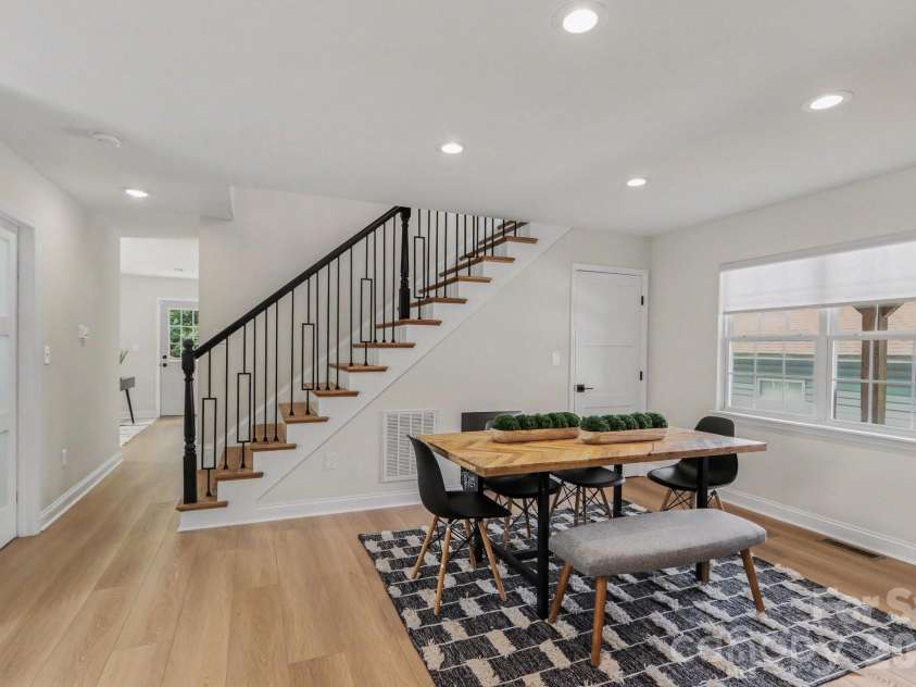 842 Belmont Avenue, Charlotte, NC 28205.  MLS# CAR4410963, YatesRealty ID 46229. 