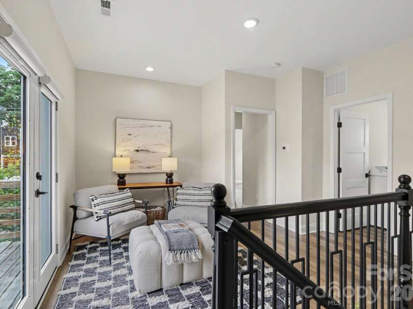 842 Belmont Avenue, Charlotte, NC 28205.  MLS# CAR4410963, YatesRealty ID 46229. 