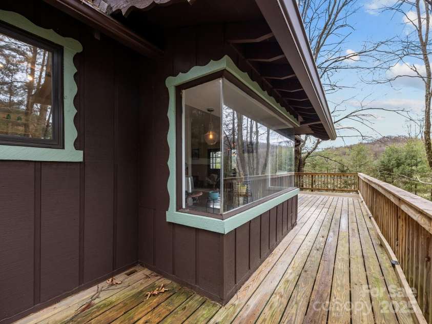 33 Wenlock Way, Waynesville, NC 28785.  MLS# CAR4239387, YatesRealty ID 4623. 