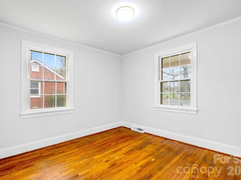 414 Ridge Street, Stanley, NC 28164.  MLS# CAR4359082, YatesRealty ID 4623. 