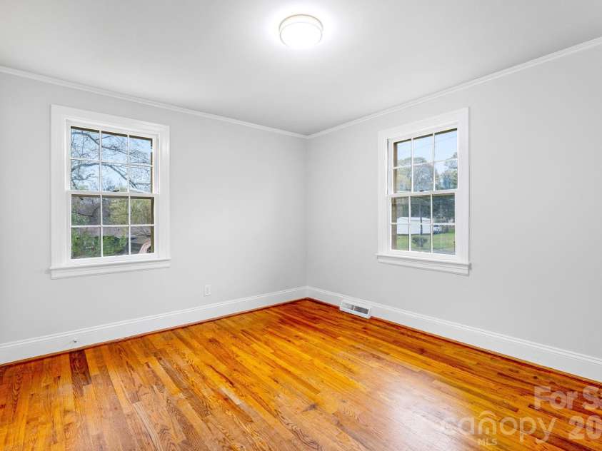 414 Ridge Street, Stanley, NC 28164.  MLS# CAR4359082, YatesRealty ID 4623. 