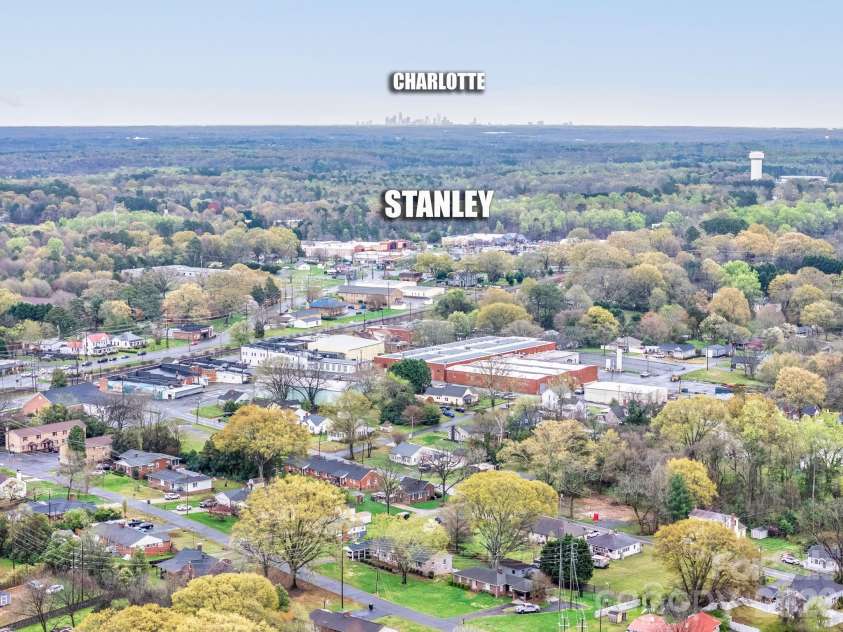 414 Ridge Street, Stanley, NC 28164.  MLS# CAR4359082, YatesRealty ID 4623. 