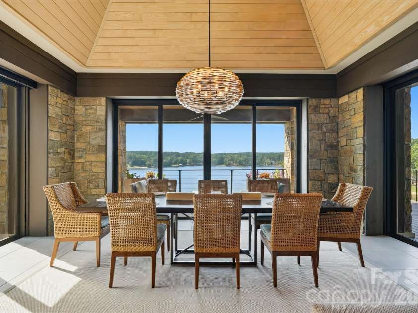 125 Quiet Waters Drive, Mooresville, NC 28117.  MLS# CAR4411417, YatesRealty ID 46231. 