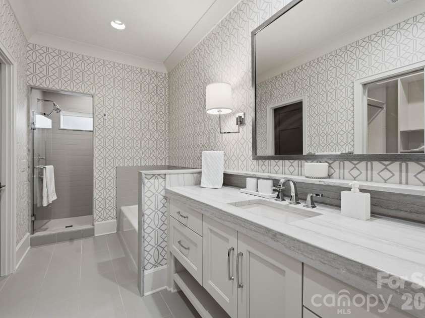 125 Quiet Waters Drive, Mooresville, NC 28117.  MLS# CAR4411417, YatesRealty ID 46231. 