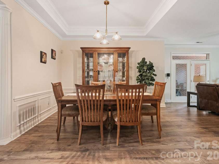 13323 Mint Lake Drive, Matthews, NC 28105.  MLS# CAR4413273, YatesRealty ID 46232. 