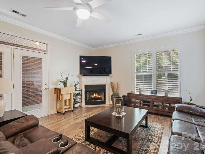 13323 Mint Lake Drive, Matthews, NC 28105.  MLS# CAR4413273, YatesRealty ID 46232. 