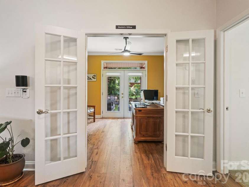 13323 Mint Lake Drive, Matthews, NC 28105.  MLS# CAR4413273, YatesRealty ID 46232. 