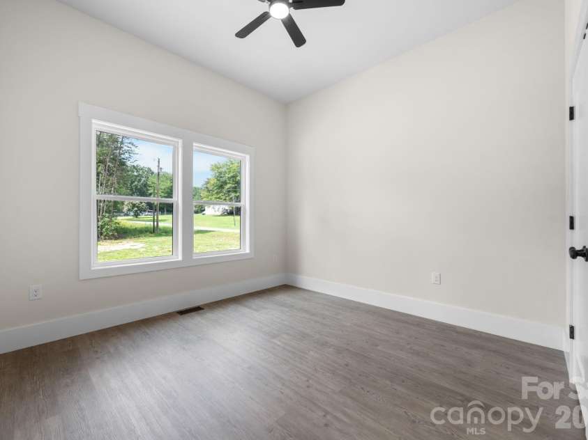 2237 Ashwood Street, Maiden, NC 28650.  MLS# CAR4413155, YatesRealty ID 46233. Bedroom 3