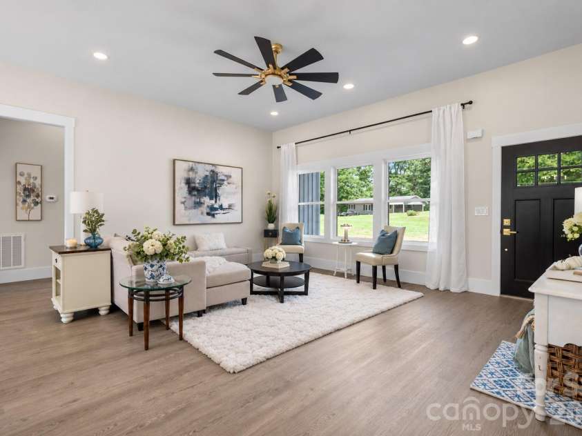 2237 Ashwood Street, Maiden, NC 28650.  MLS# CAR4413155, YatesRealty ID 46233. Main-level living with 10' Ceilings