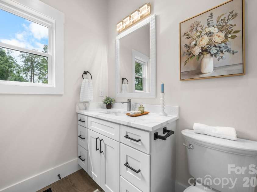 2237 Ashwood Street, Maiden, NC 28650.  MLS# CAR4413155, YatesRealty ID 46233. Primary Bath
