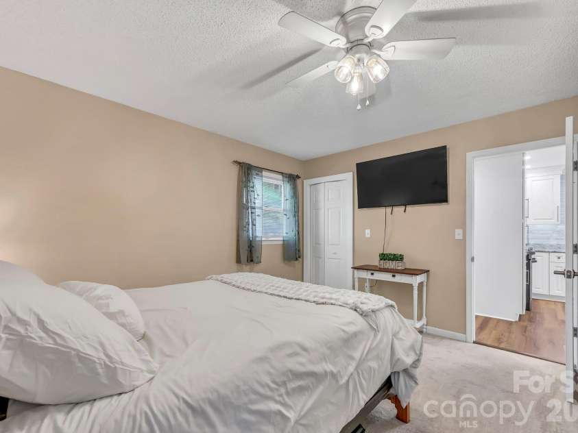 426 Meadowood Lane, Burnsville, NC 28714.  MLS# CAR4412082, YatesRealty ID 46234. Primary Bedroom on Main