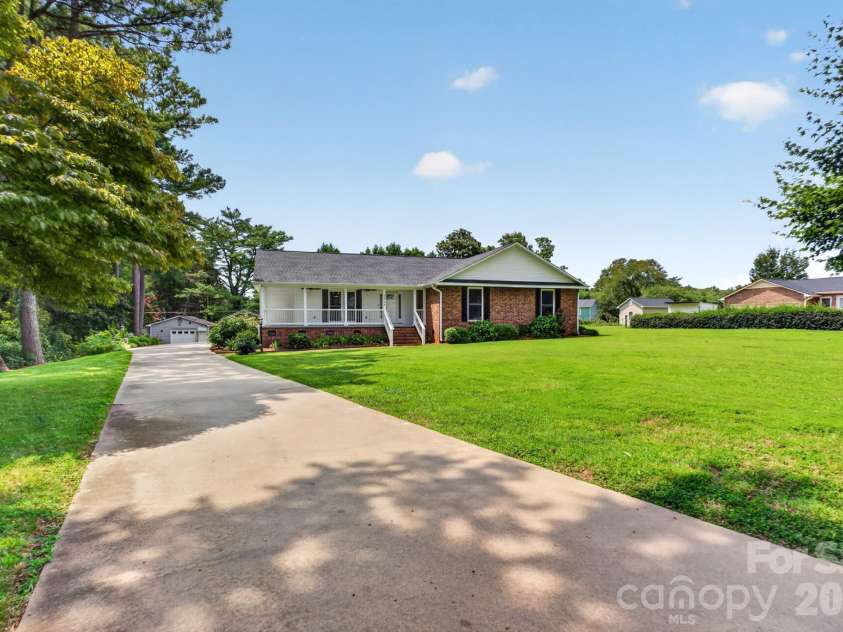 1344 Robbett Court, Rock Hill, SC 29732.  MLS# CAR4412397, YatesRealty ID 46236. 