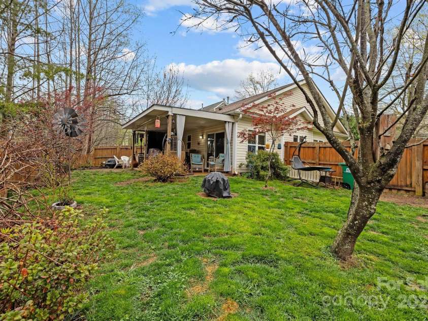 119 Paper Birch Avenue, Asheville, NC 28806.  MLS# CAR4240782, YatesRealty ID 4624. 