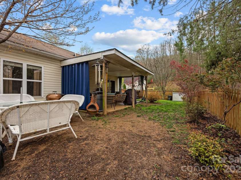 119 Paper Birch Avenue, Asheville, NC 28806.  MLS# CAR4240782, YatesRealty ID 4624. 