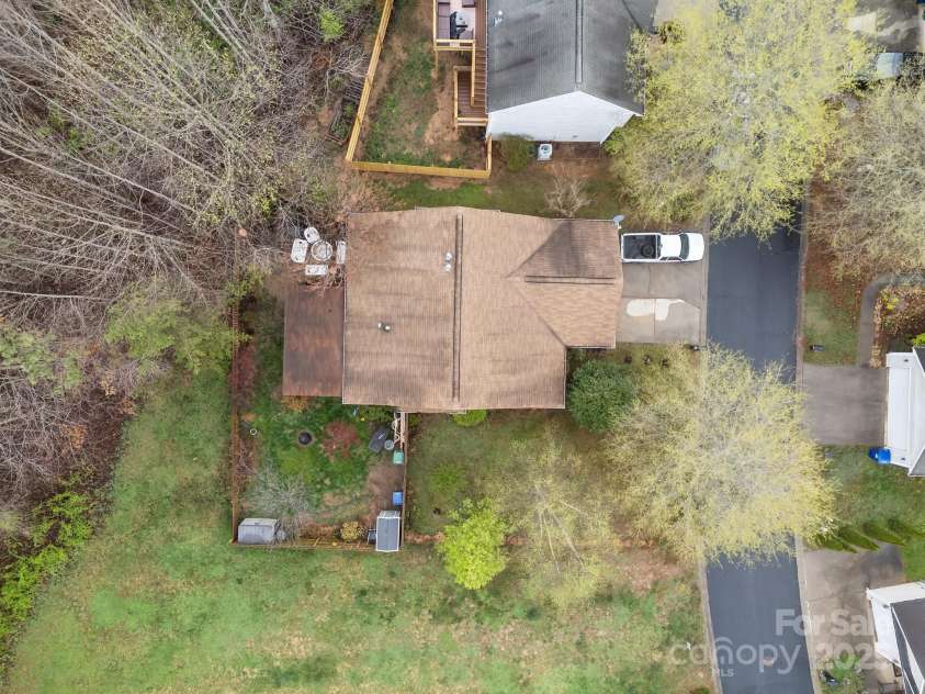 119 Paper Birch Avenue, Asheville, NC 28806.  MLS# CAR4240782, YatesRealty ID 4624. 