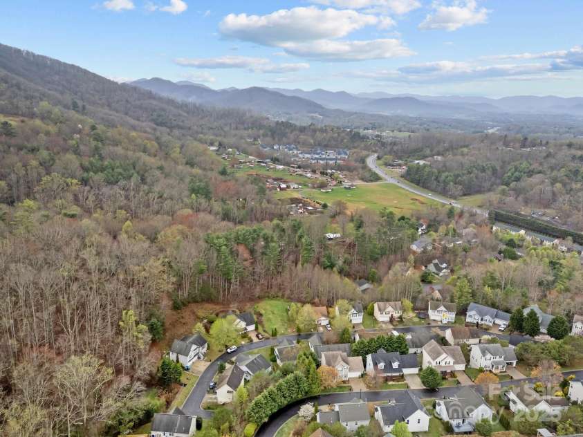 119 Paper Birch Avenue, Asheville, NC 28806.  MLS# CAR4240782, YatesRealty ID 4624. 