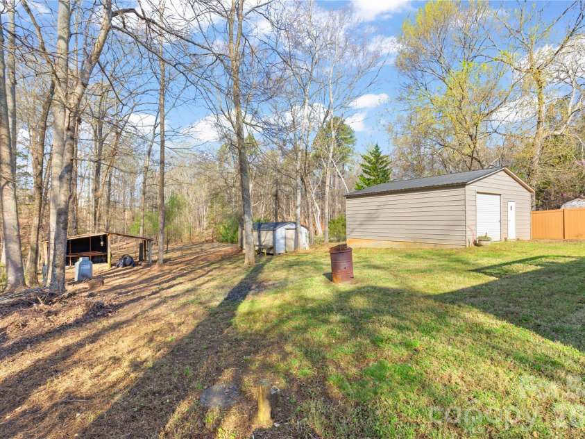 1755 Earl Drive, Fort Mill, SC 29715.  MLS# CAR4359020, YatesRealty ID 4624. BackYard