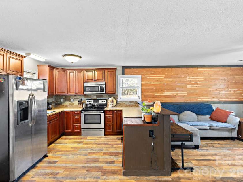 1755 Earl Drive, Fort Mill, SC 29715.  MLS# CAR4359020, YatesRealty ID 4624. Kitchen