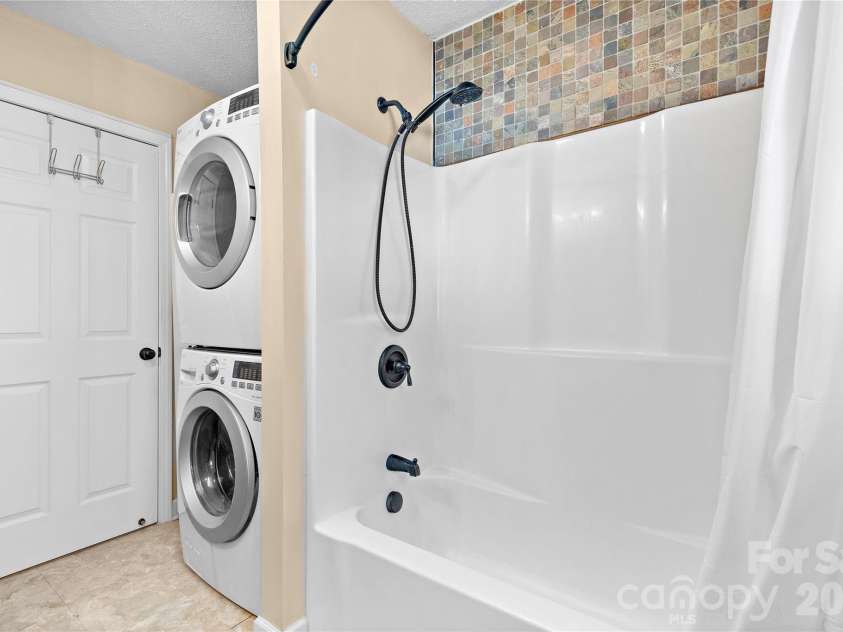 1755 Earl Drive, Fort Mill, SC 29715.  MLS# CAR4359020, YatesRealty ID 4624. Laundry Room