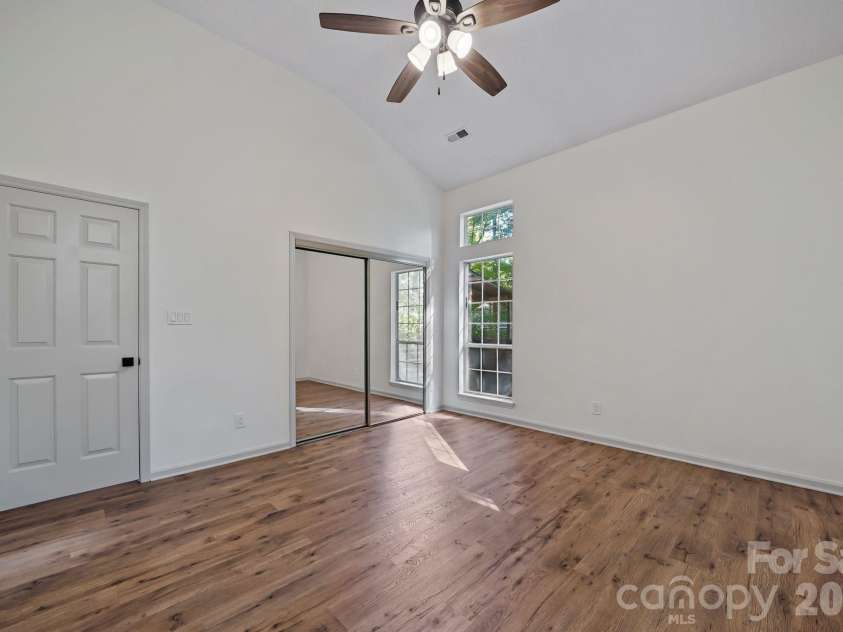 206 Aurora Lane, Huntersville, NC 28078.  MLS# CAR4416179, YatesRealty ID 46240. Primary Suite