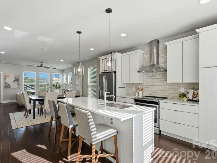 1523 Duckworth Avenue, Charlotte, NC 28208.  MLS# CAR4416086, YatesRealty ID 46241. 