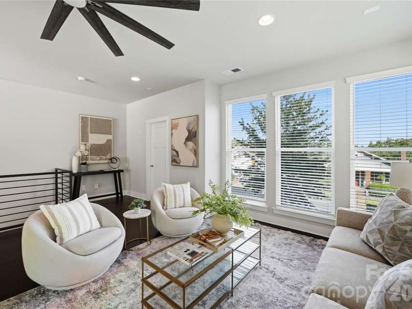 1523 Duckworth Avenue, Charlotte, NC 28208.  MLS# CAR4416086, YatesRealty ID 46241. 