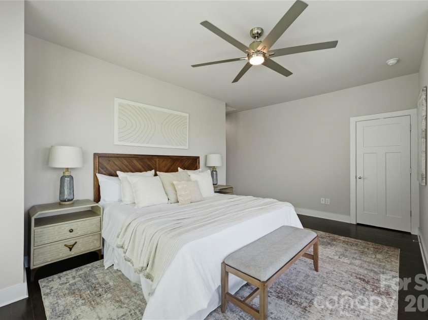 1523 Duckworth Avenue, Charlotte, NC 28208.  MLS# CAR4416086, YatesRealty ID 46241. 