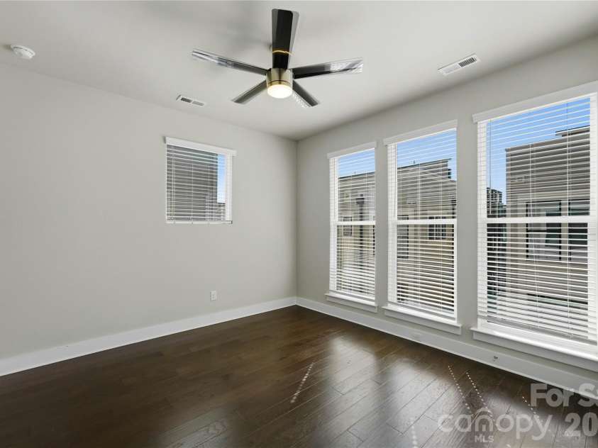 1523 Duckworth Avenue, Charlotte, NC 28208.  MLS# CAR4416086, YatesRealty ID 46241. 