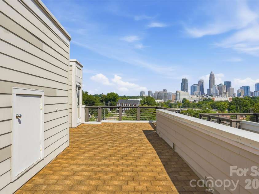 1523 Duckworth Avenue, Charlotte, NC 28208.  MLS# CAR4416086, YatesRealty ID 46241. 