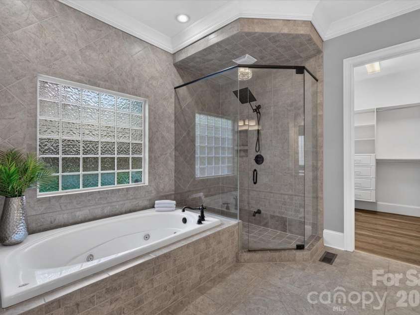 1025 Sherringham Way, Waxhaw, NC 28173.  MLS# CAR4411691, YatesRealty ID 46243. 