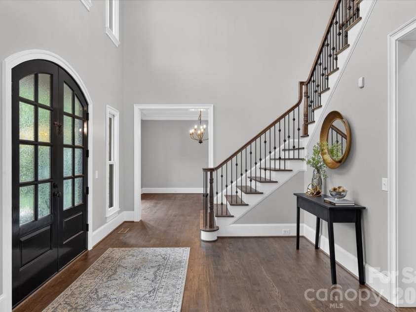 1025 Sherringham Way, Waxhaw, NC 28173.  MLS# CAR4411691, YatesRealty ID 46243. Two story foyer