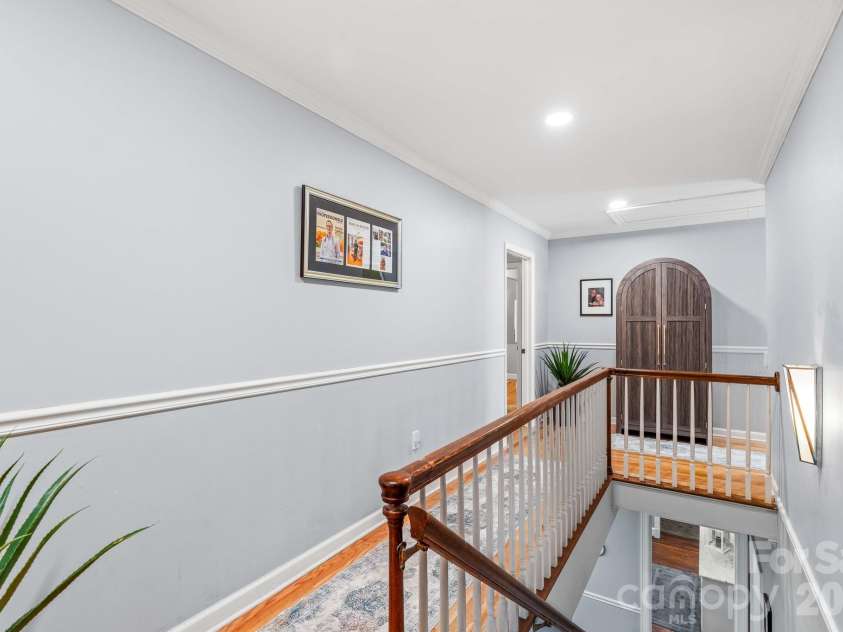 221 Woodrow Avenue, High Point, NC 27262.  MLS# CAR4417294, YatesRealty ID 46244. 