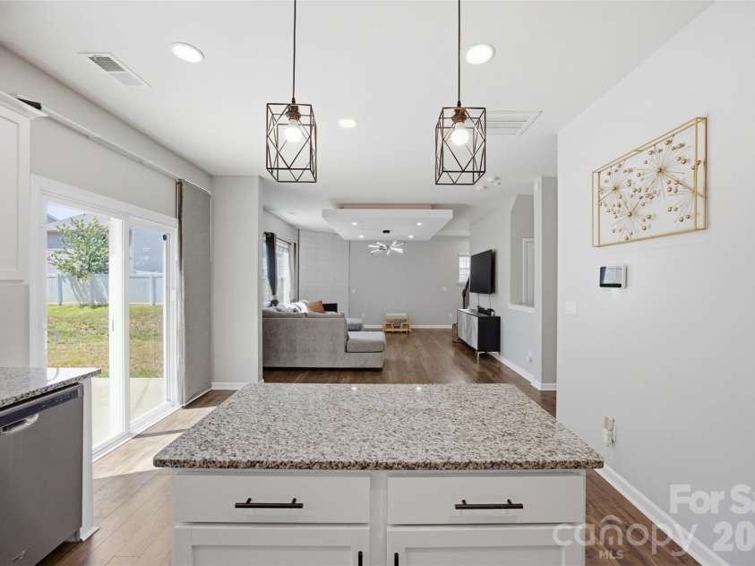6312 Lantern Ridge Road, Charlotte, NC 28215.  MLS# CAR4417299, YatesRealty ID 46245. 