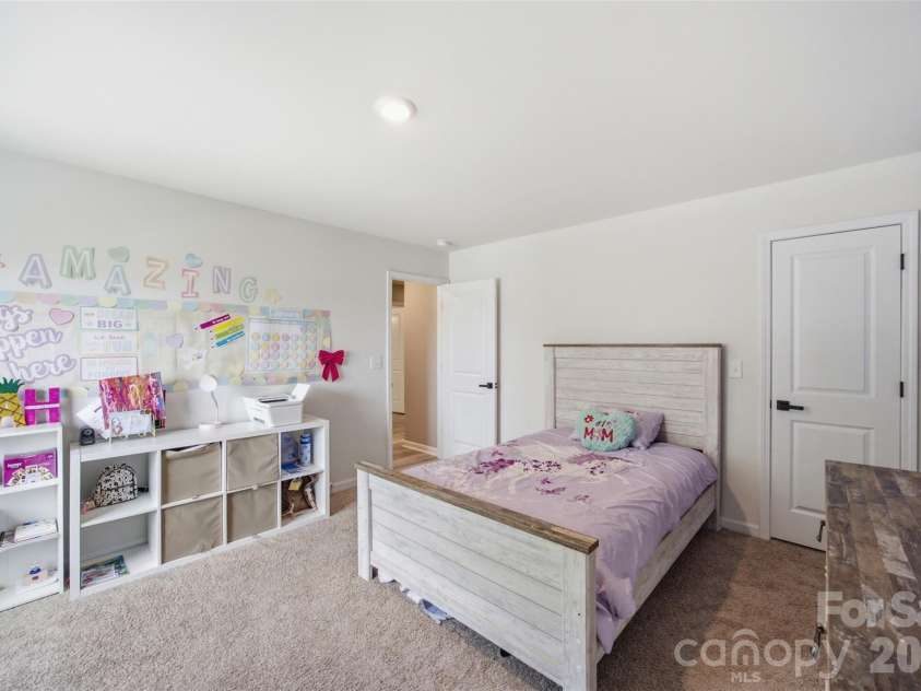 6312 Lantern Ridge Road, Charlotte, NC 28215.  MLS# CAR4417299, YatesRealty ID 46245. 