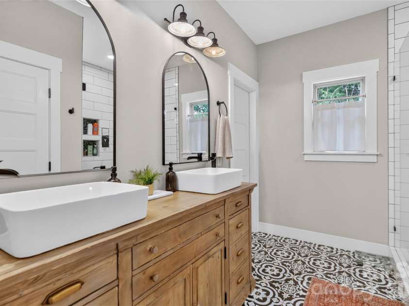 194 Love Street, Stanfield, NC 28163.  MLS# CAR4417079, YatesRealty ID 46246. 