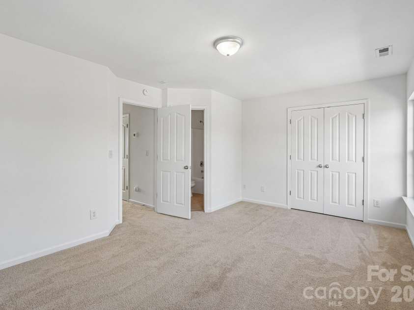 13211 Calloway Glen Drive, Charlotte, NC 28273.  MLS# CAR4415047, YatesRealty ID 46248. Owners Bedroom