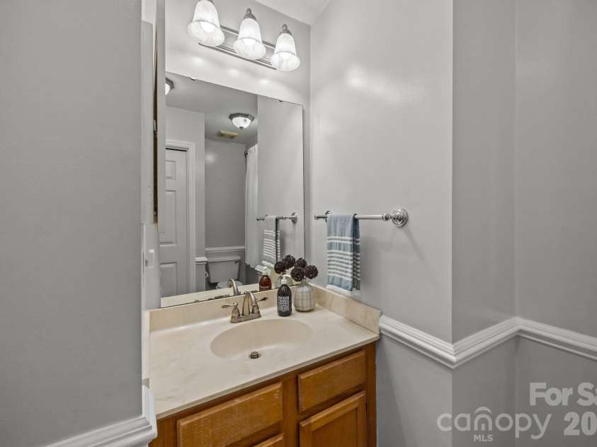 4232 Saint Audrey Place, Charlotte, NC 28269.  MLS# CAR4344492, YatesRealty ID 4625. 